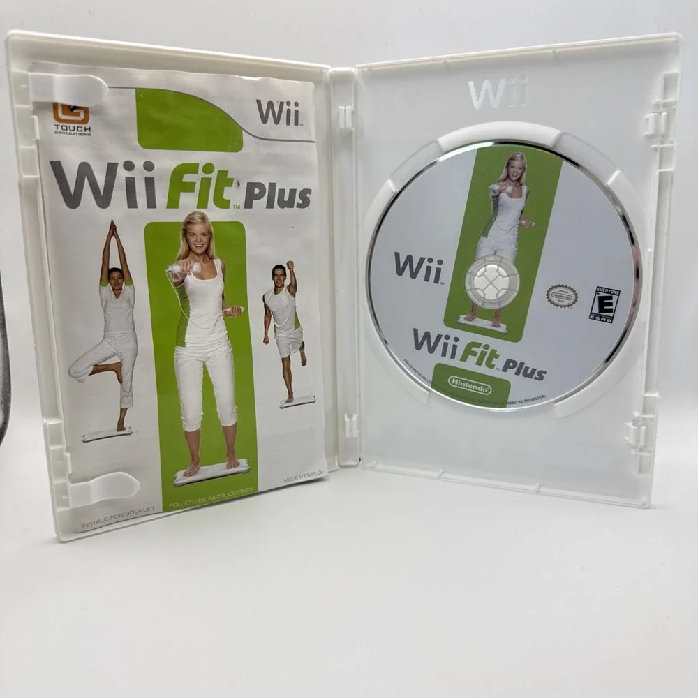 Wii Fit Plus (Nintendo Wii) CIB COMPLETE